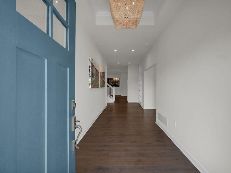 7678 Gateway Boulevard, Powell, OH 43065 Photo 6