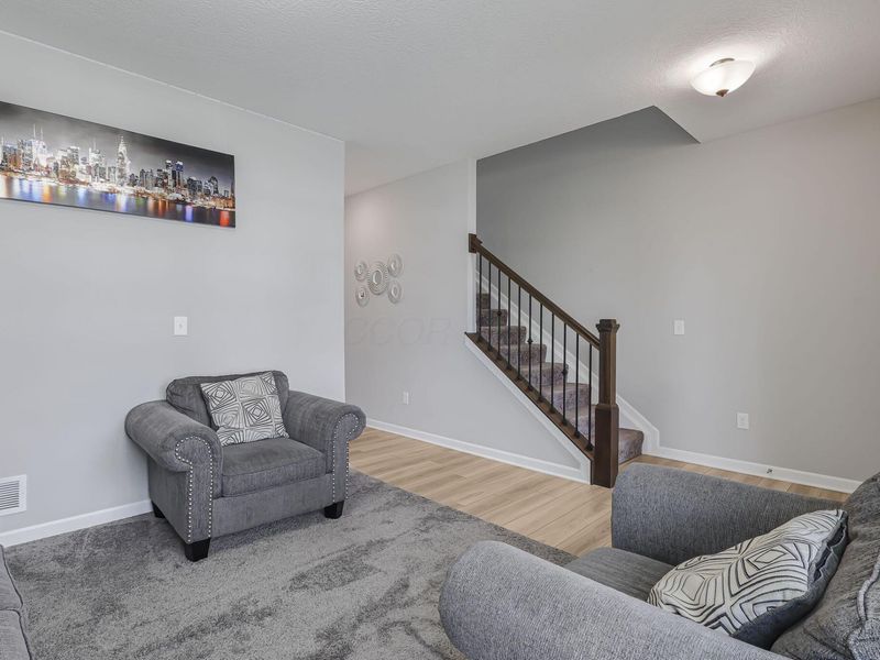 7183 Ribault Drive NW, Pickerington, OH 43147 Photo 10