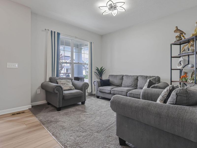 7183 Ribault Drive NW, Pickerington, OH 43147 Photo 9