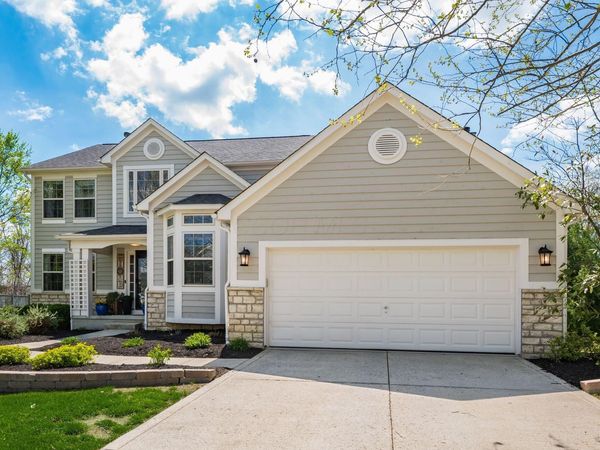 203 Wagon Trail S, Powell, OH 43065