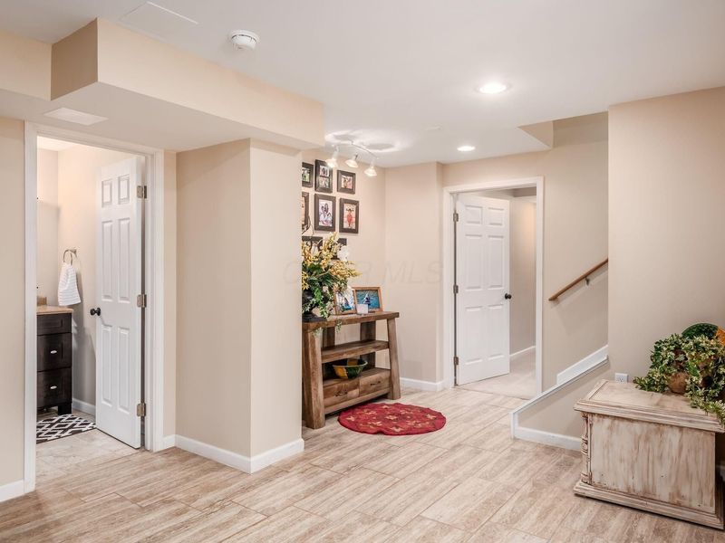 203 Wagon Trail S, Powell, OH 43065 Photo 44