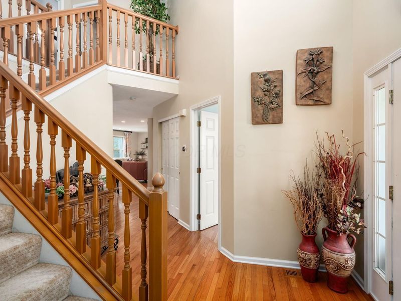 203 Wagon Trail S, Powell, OH 43065 Photo 6