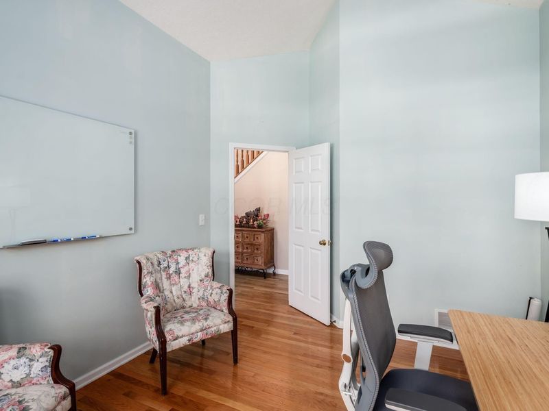 203 Wagon Trail S, Powell, OH 43065 Photo 9