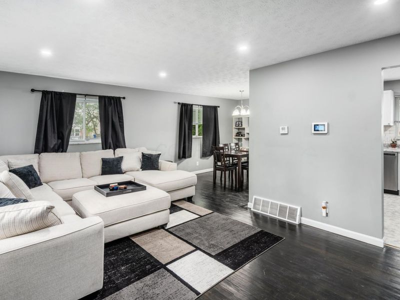 4289 Astor Avenue, Columbus, OH 43227 Photo 3