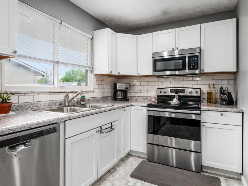 4289 Astor Avenue, Columbus, OH 43227 Photo 5