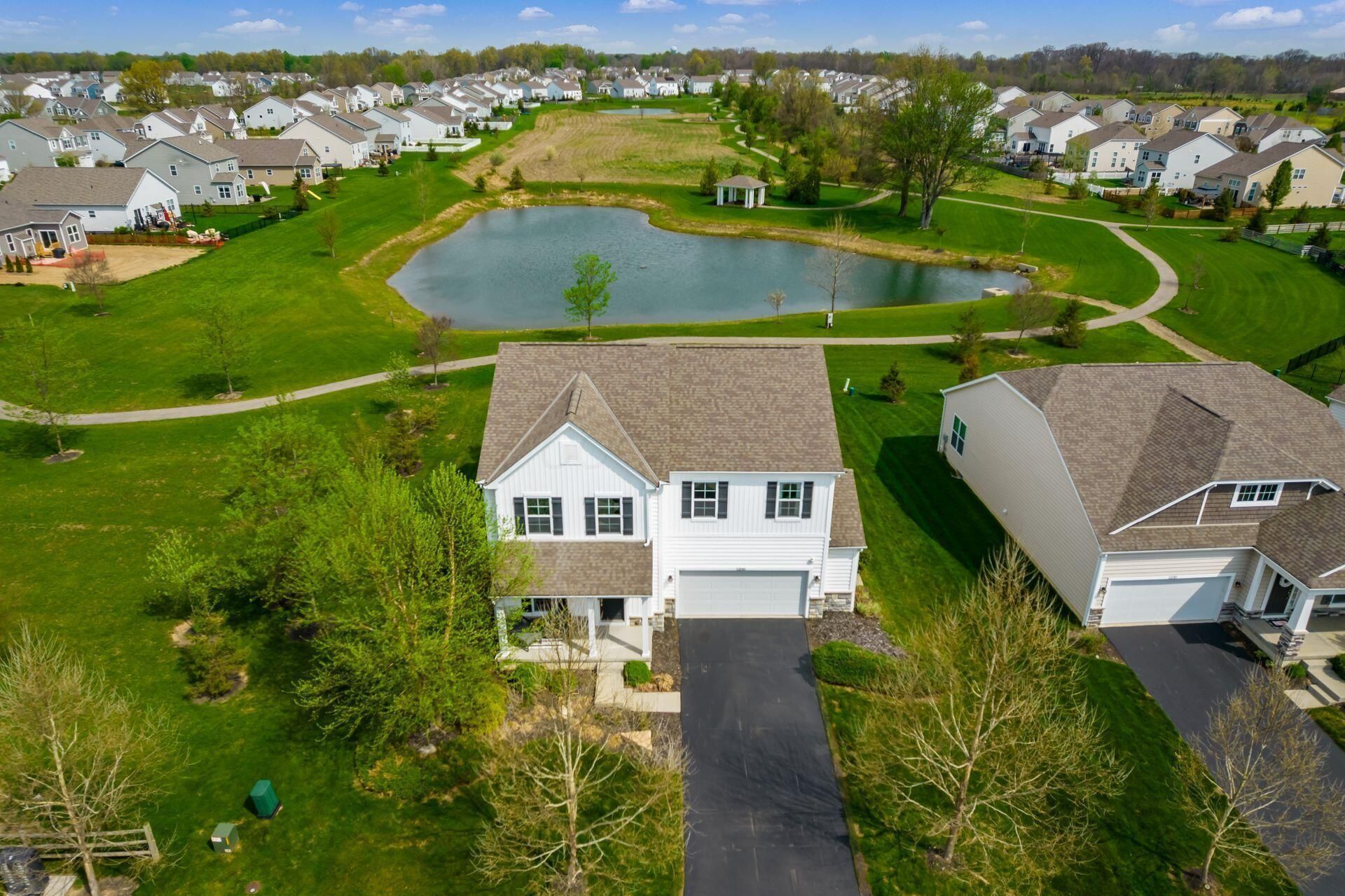 12061 Herons Landing Drive Nw, Pickerington, OH 43147 Main Photo