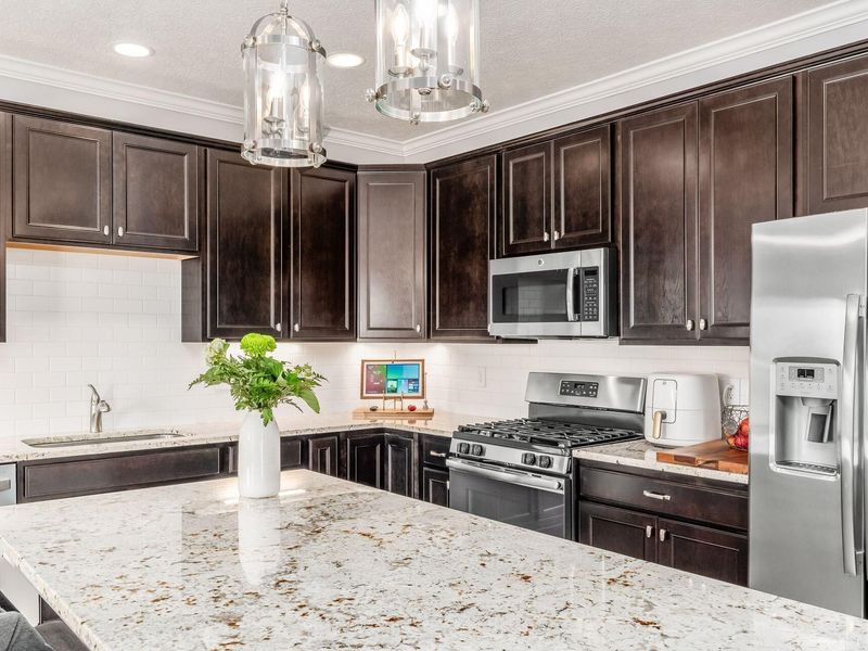 12061 Herons Landing Drive NW, Pickerington, OH 43147 Photo 9