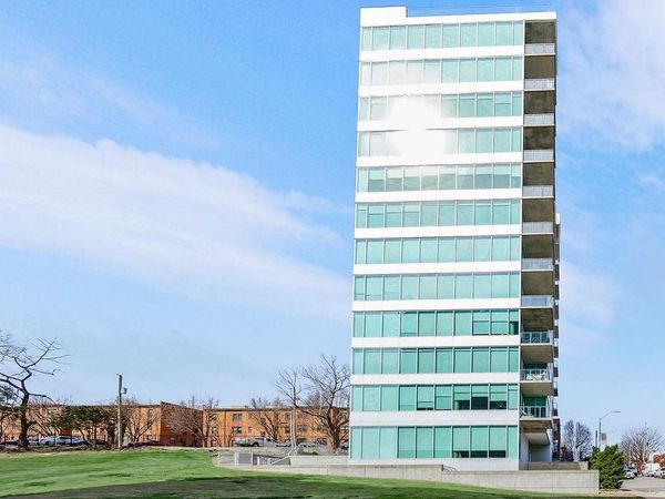 4646 Broadway Boulevard, Unit 3S, Kansas City, MO 64112