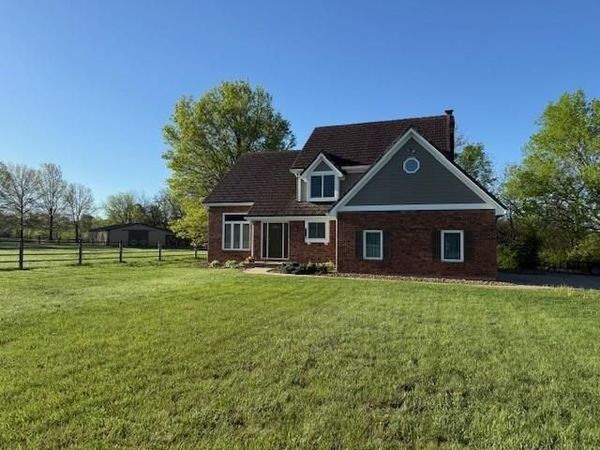 4461 W 188th Street, Stilwell, KS 66085