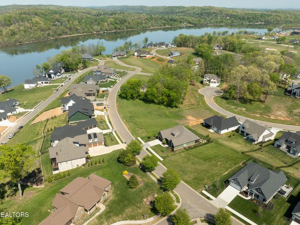 3574 Persimmon , Loudon, TN 37774