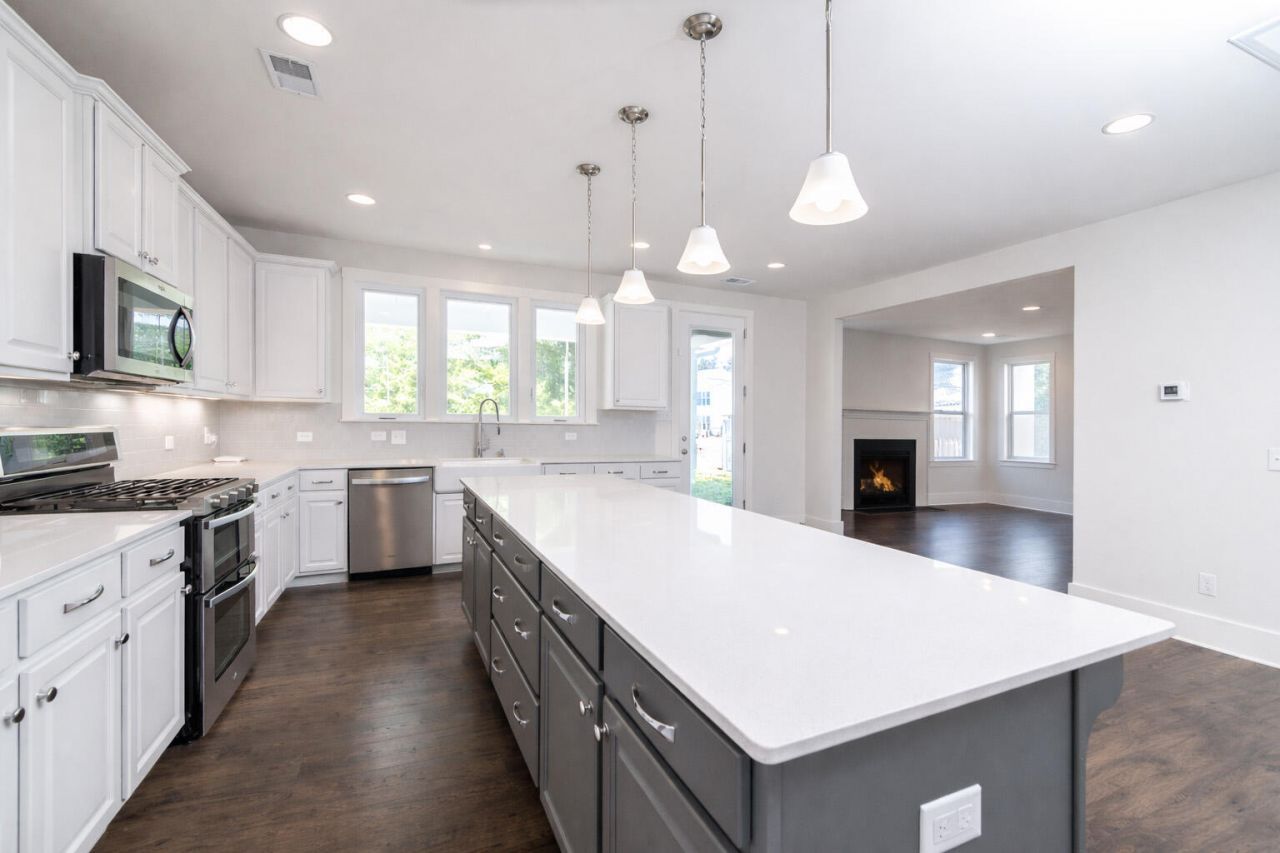 1016 Swamp Harrier Avenue Photo 10