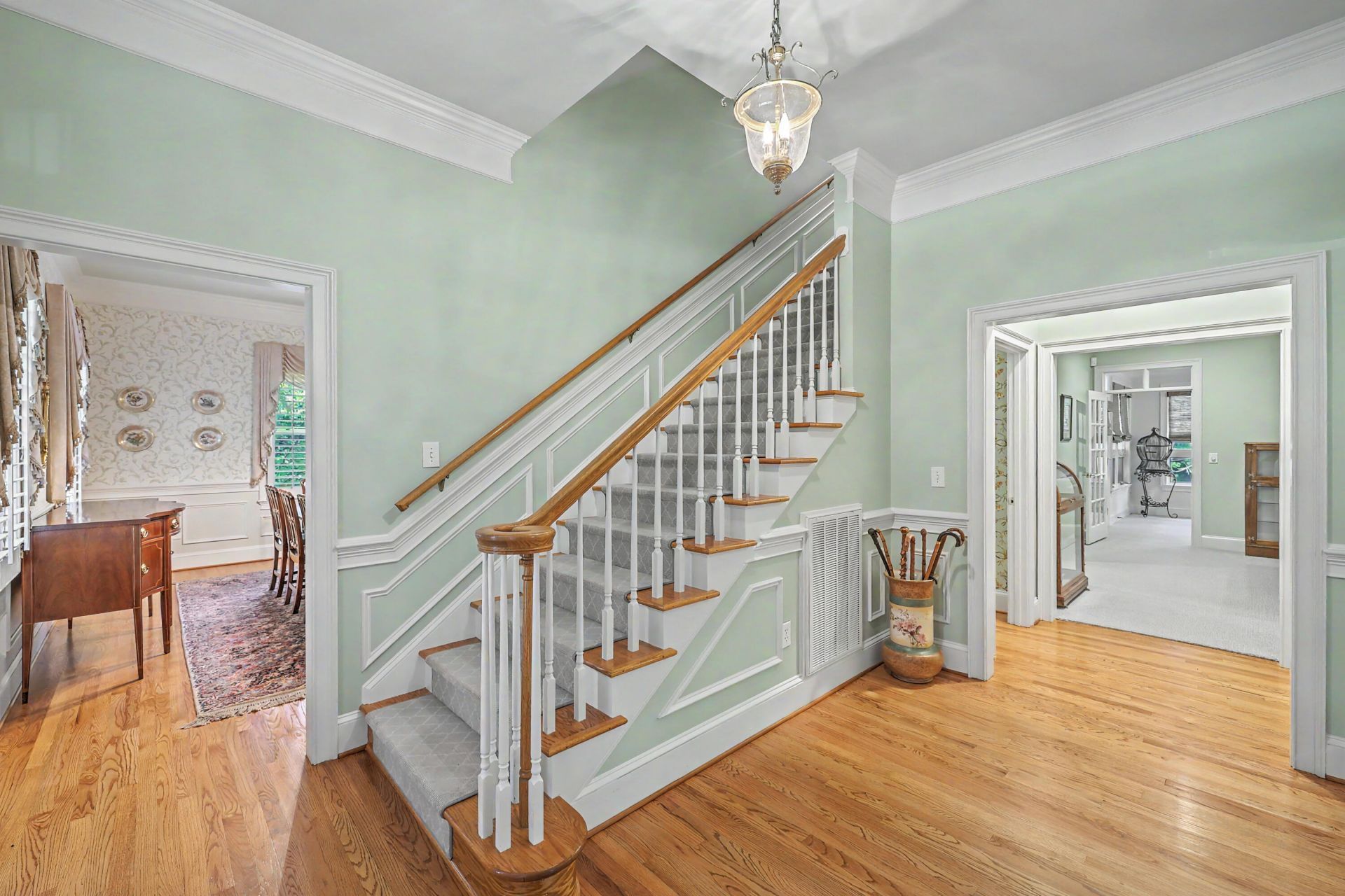 490 Barfield Drive Photo 10