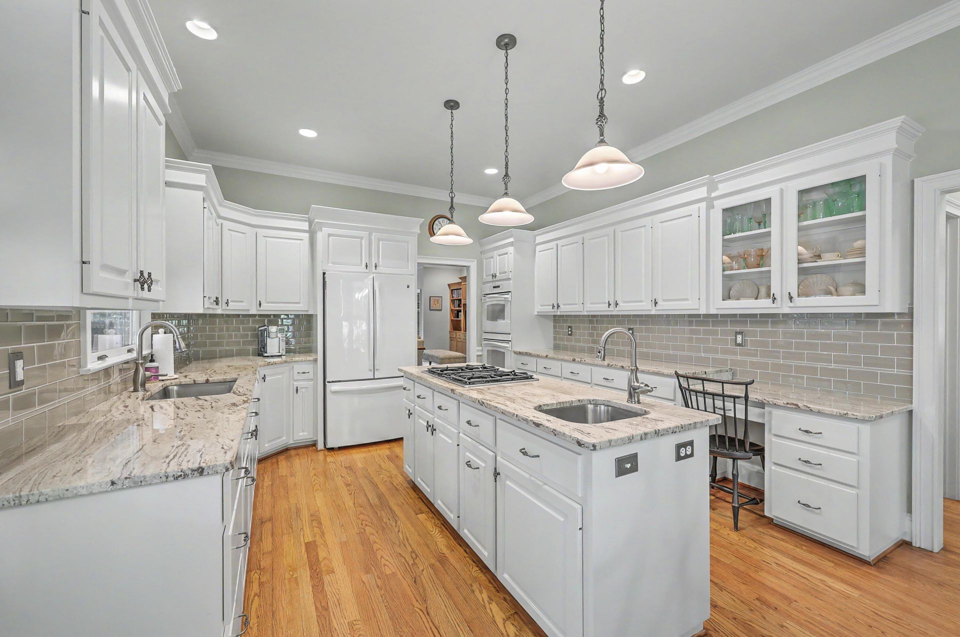 490 Barfield Drive Photo 24