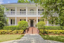 490 Barfield Drive photo 4