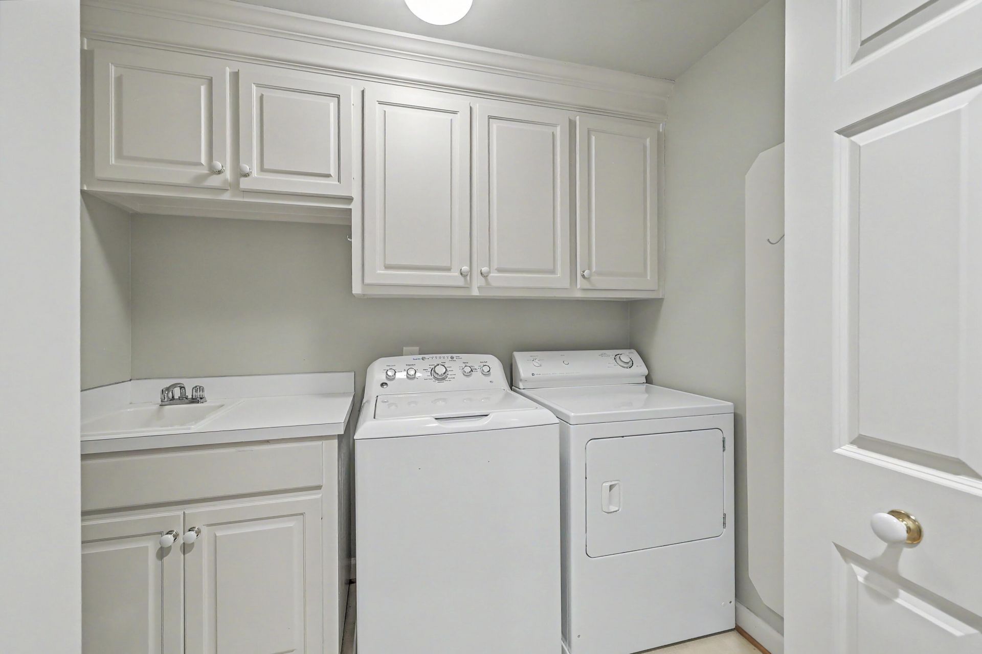 490 Barfield Drive Photo 40