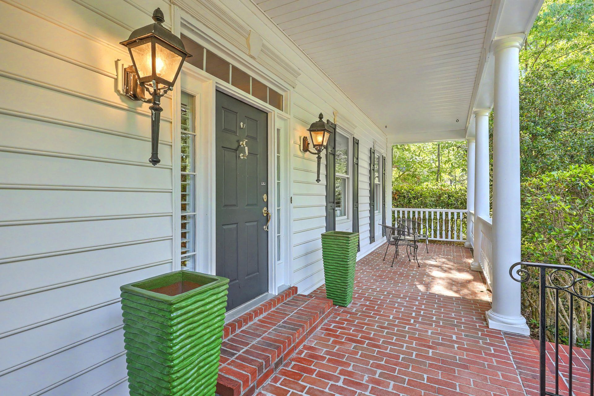 490 Barfield Drive Photo 8