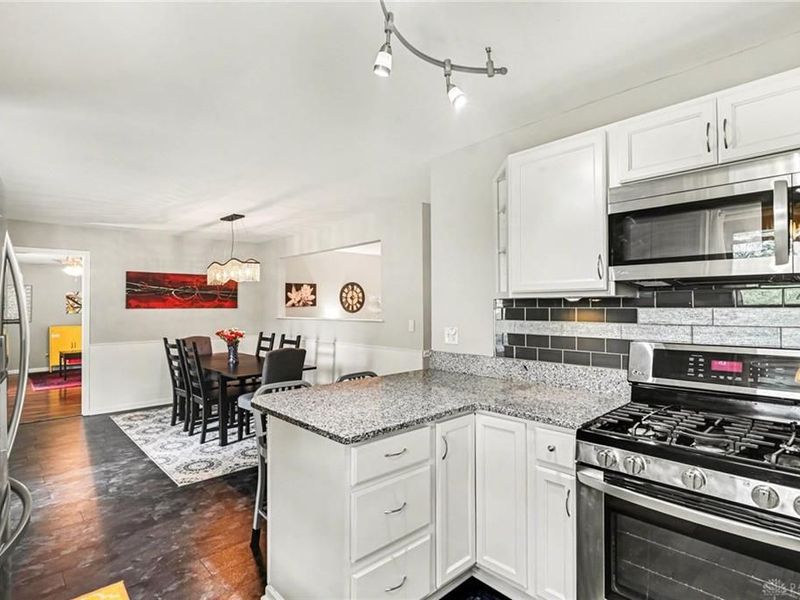 6209 7 Pines Drive, Miami Township, OH 45449 Photo 12