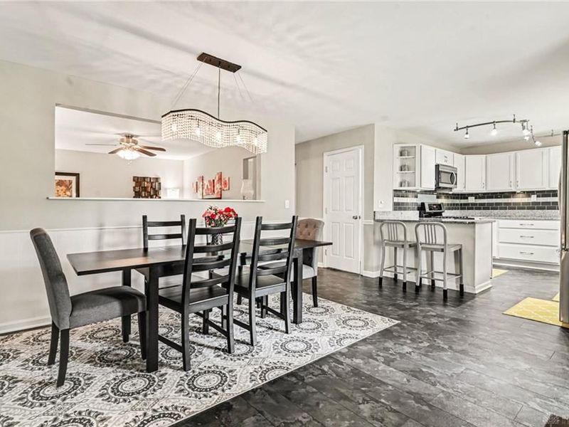 6209 7 Pines Drive, Miami Township, OH 45449 Photo 9