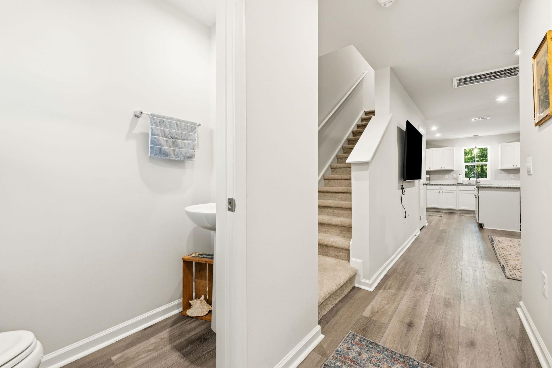 251 Christiana Ln. Photo 4