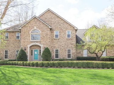 2417 Woodbound Place, Mansfield, OH 44903