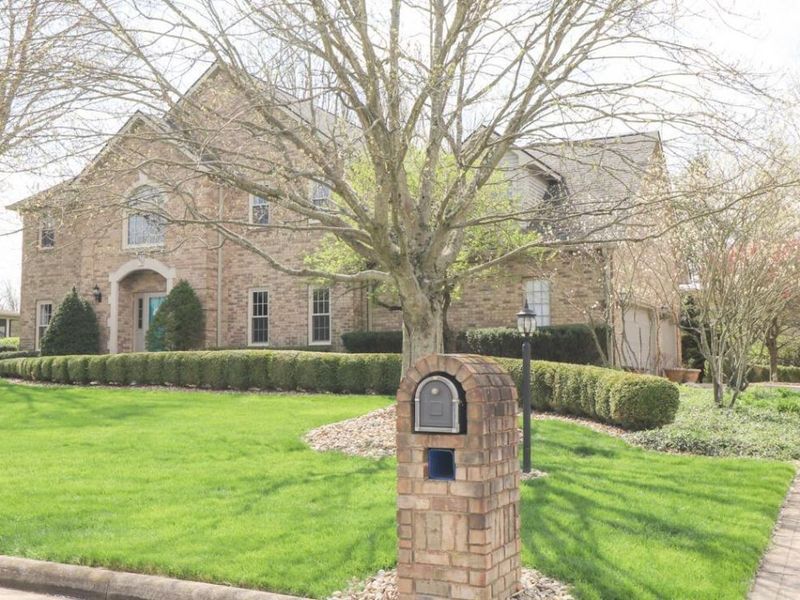 2417 Woodbound Place, Mansfield, OH 44903 Photo 3