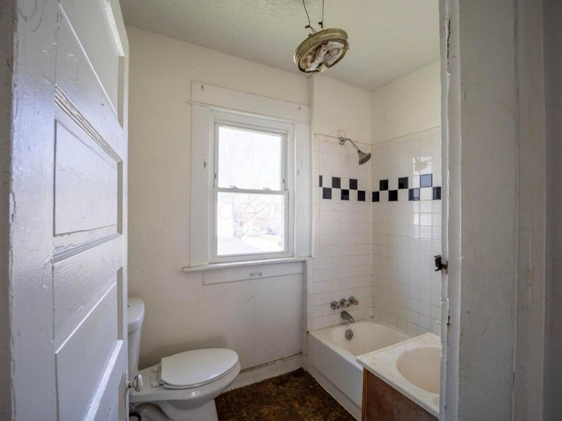 67 N Central Avenue , Columbus, OH 43222 Photo 12