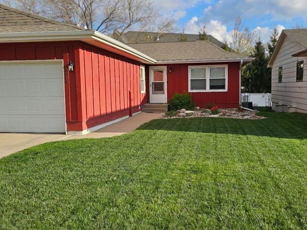 2813 E Klondike Trl, Sioux Falls, SD 57103