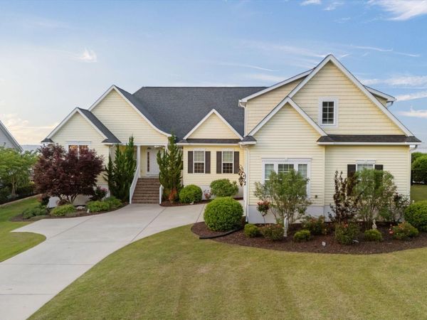 405 Neuse Harbour Boulevard, New Bern, NC 28560