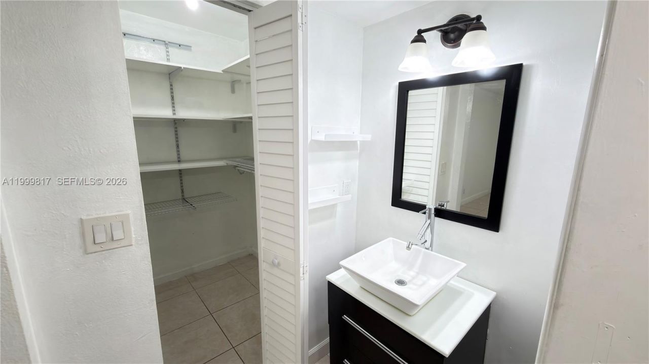 403 SW 148th Ave, Unit 3B, Pembroke Pines, FL 33027 Photo