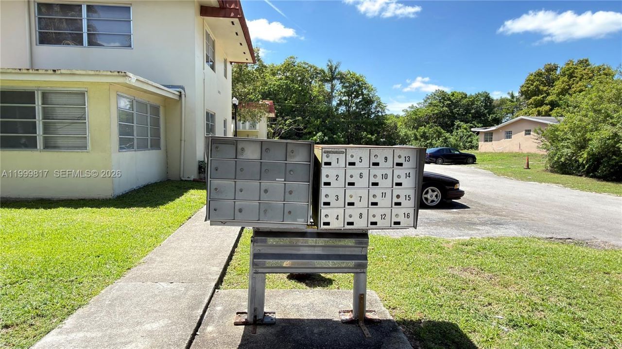 403 SW 148th Ave, Unit 3B, Pembroke Pines, FL 33027 Photo
