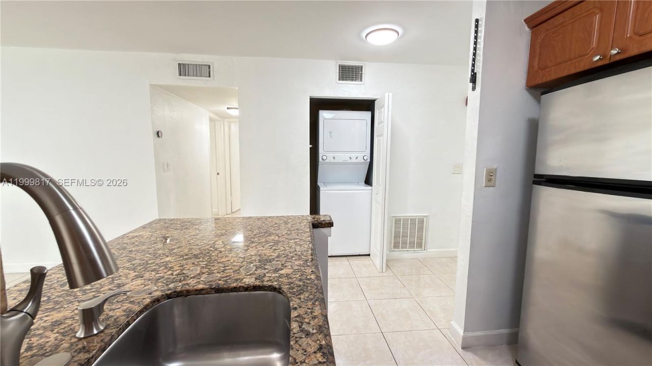 403 SW 148th Ave, Unit 3B, Pembroke Pines, FL 33027 Photo