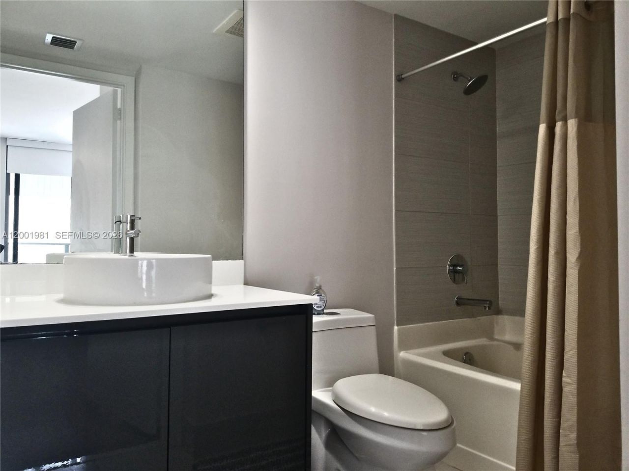 31 SE 6th St, Unit 1405, Miami, FL 33131 Photo