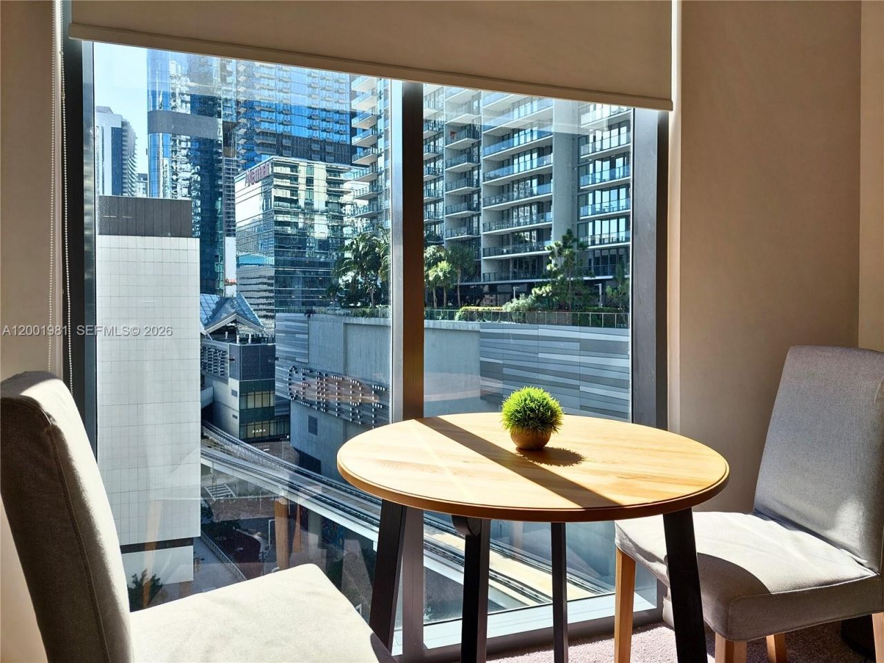 31 SE 6th St, Unit 1405, Miami, FL 33131 Photo