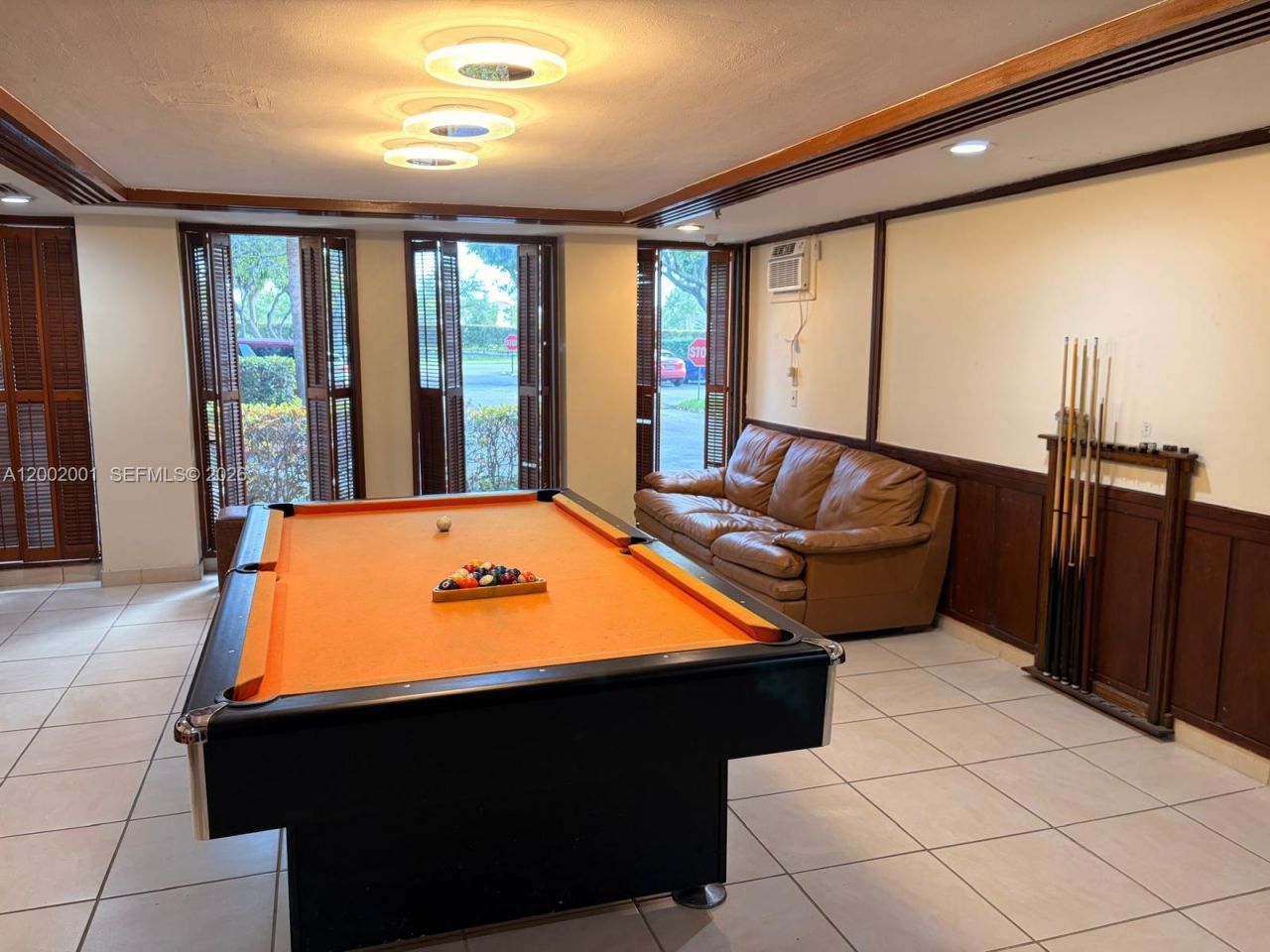 671 NE 195th St, Unit 208E, Miami, FL 33179 Photo