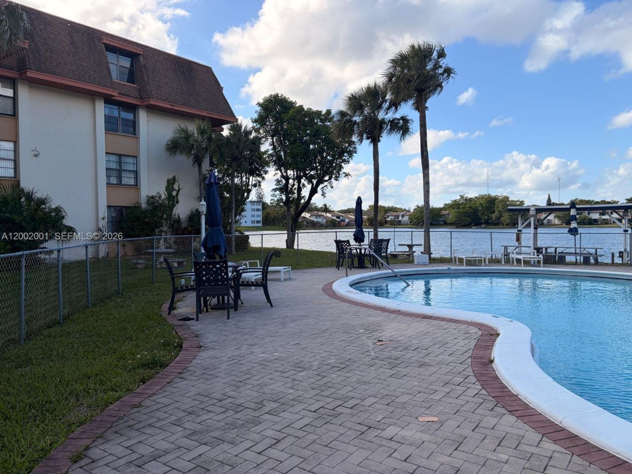 671 NE 195th St, Unit 208E, Miami, FL 33179 Photo