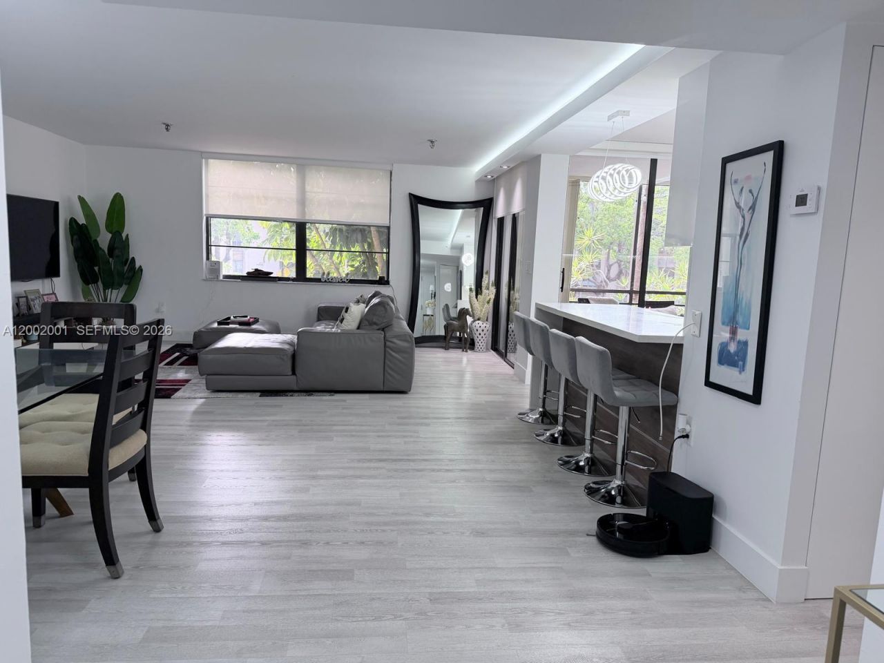 671 NE 195th St, Unit 208E, Miami, FL 33179 Photo