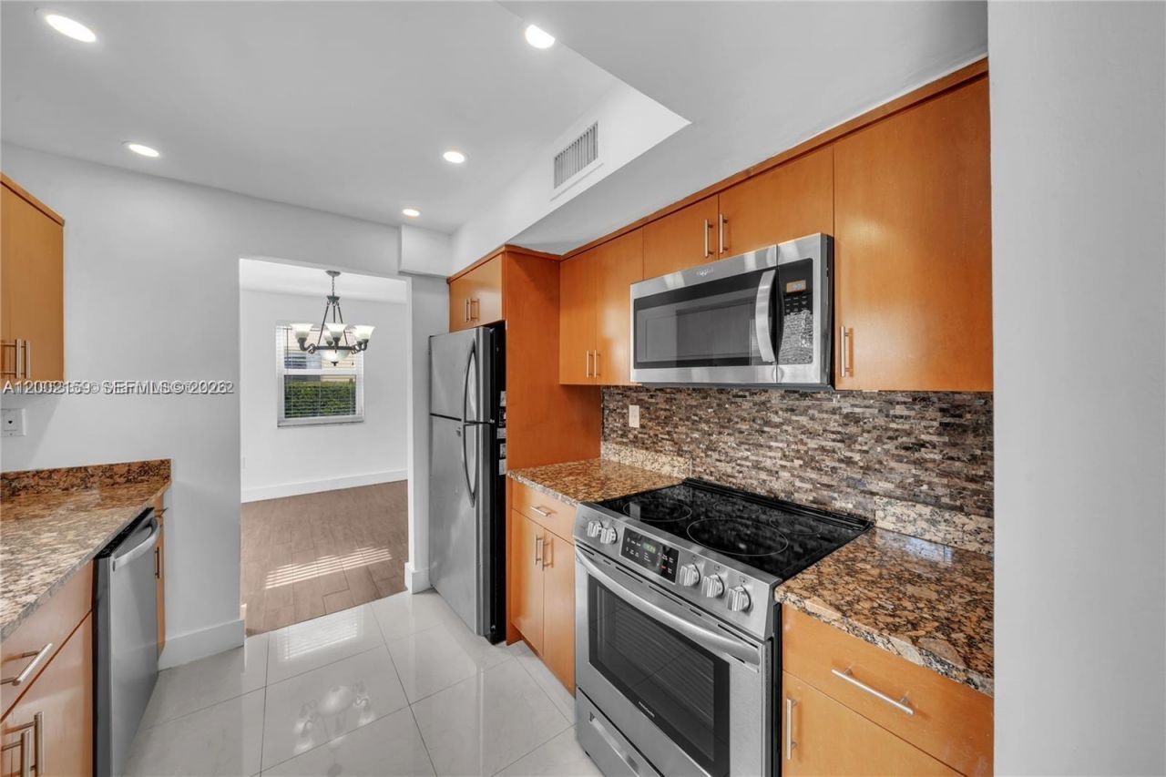 247 Bird Rd, Unit -, Coral Gables, FL 33146 Photo