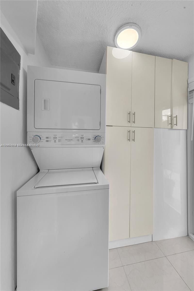 247 Bird Rd, Unit -, Coral Gables, FL 33146 Photo