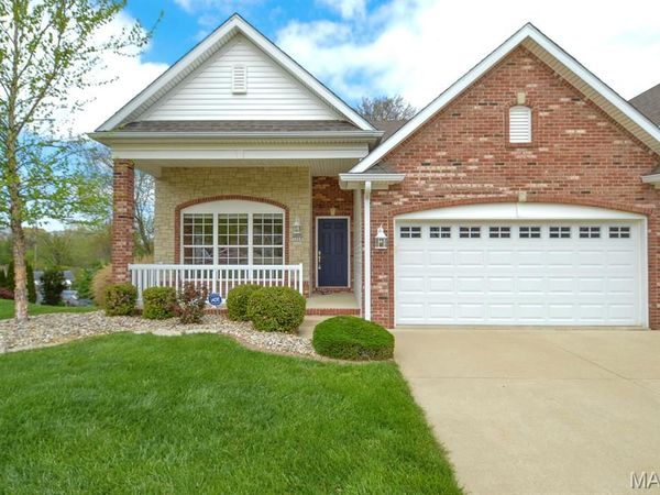 5004 Castlegate Lane, Godfrey, IL 62035