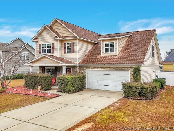 554 Thorncliff Drive, Raeford, NC 28376