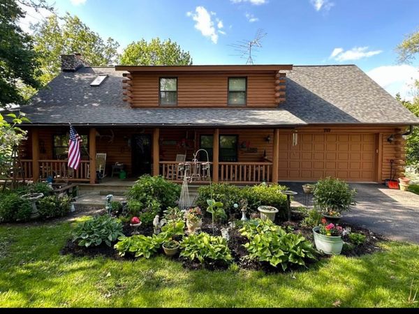 707 Quinn Road , McHenry, IL 60051