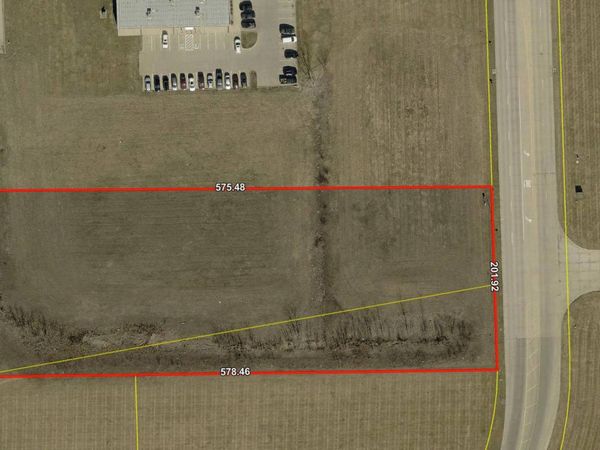 175 W Burlington Avenue , Burlington, IA 52601