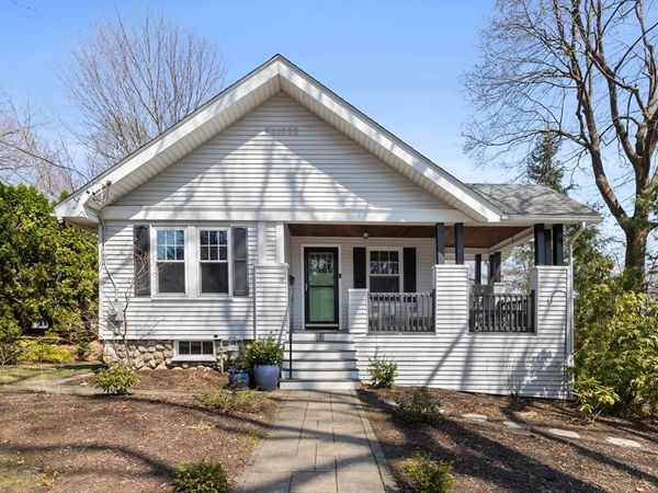 10 Neptune Rd, Worcester, MA 01605