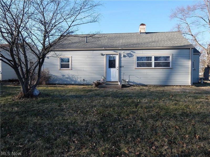 652 Ohio Ave., Mc Donald, OH 44437 Photo 1