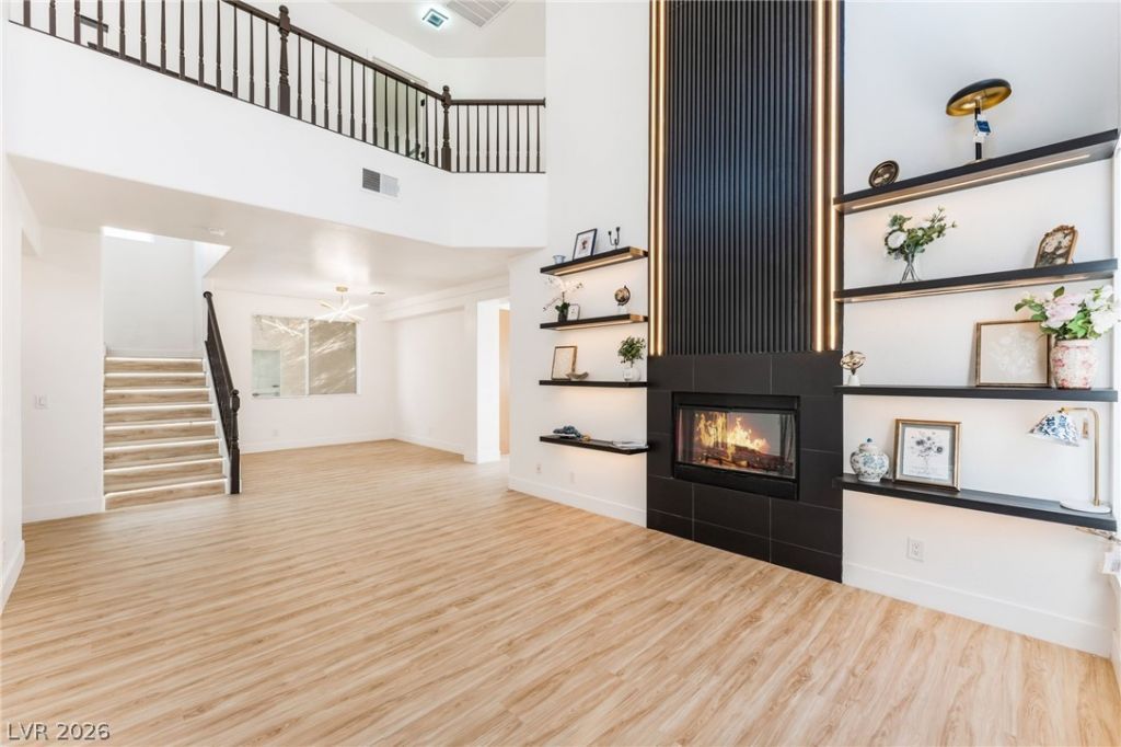 3472 Unique Way, Las Vegas, NV 89129 Main Photo