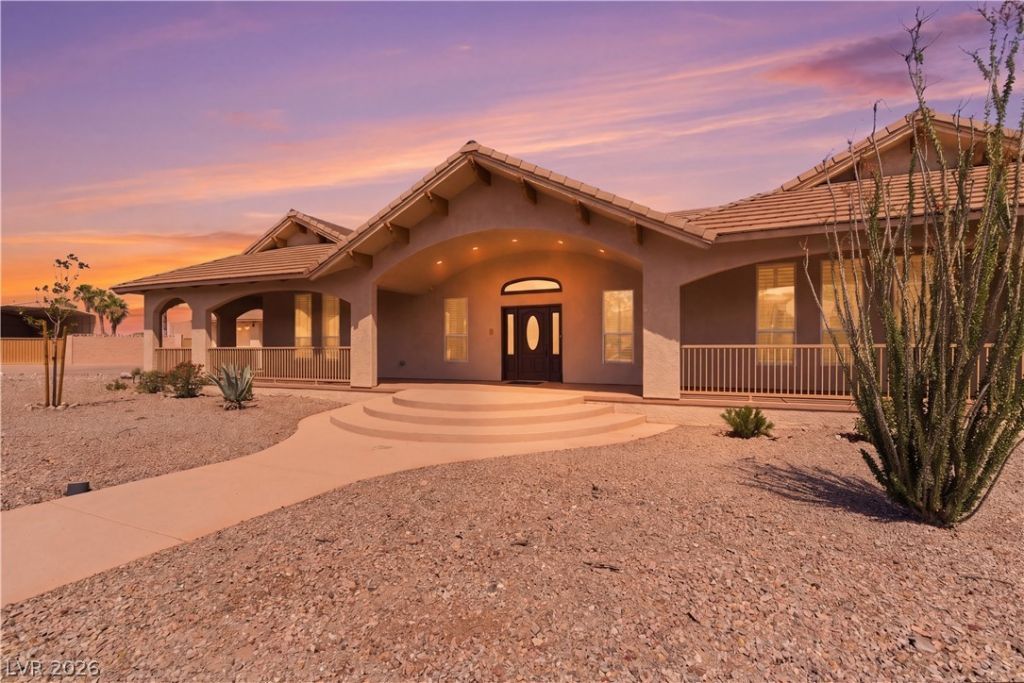 100 W Delamar Drive, Henderson, NV 89015 Main Photo