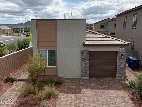 101 Cameron Chase Avenue, Henderson, NV 89011