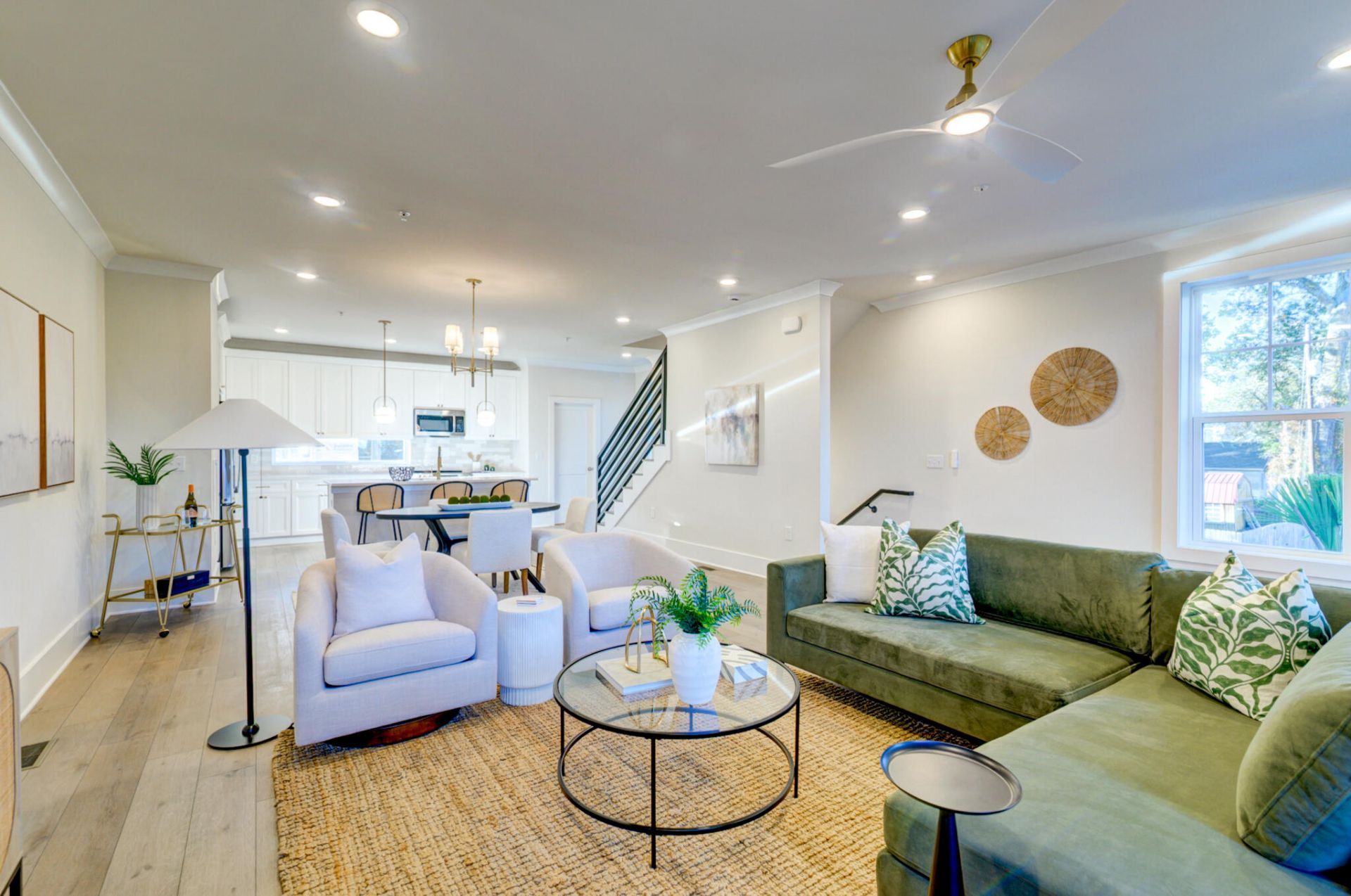 1150 Valdosta Street Photo 8