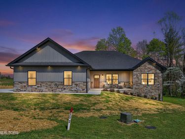 Crossville, TN 38555