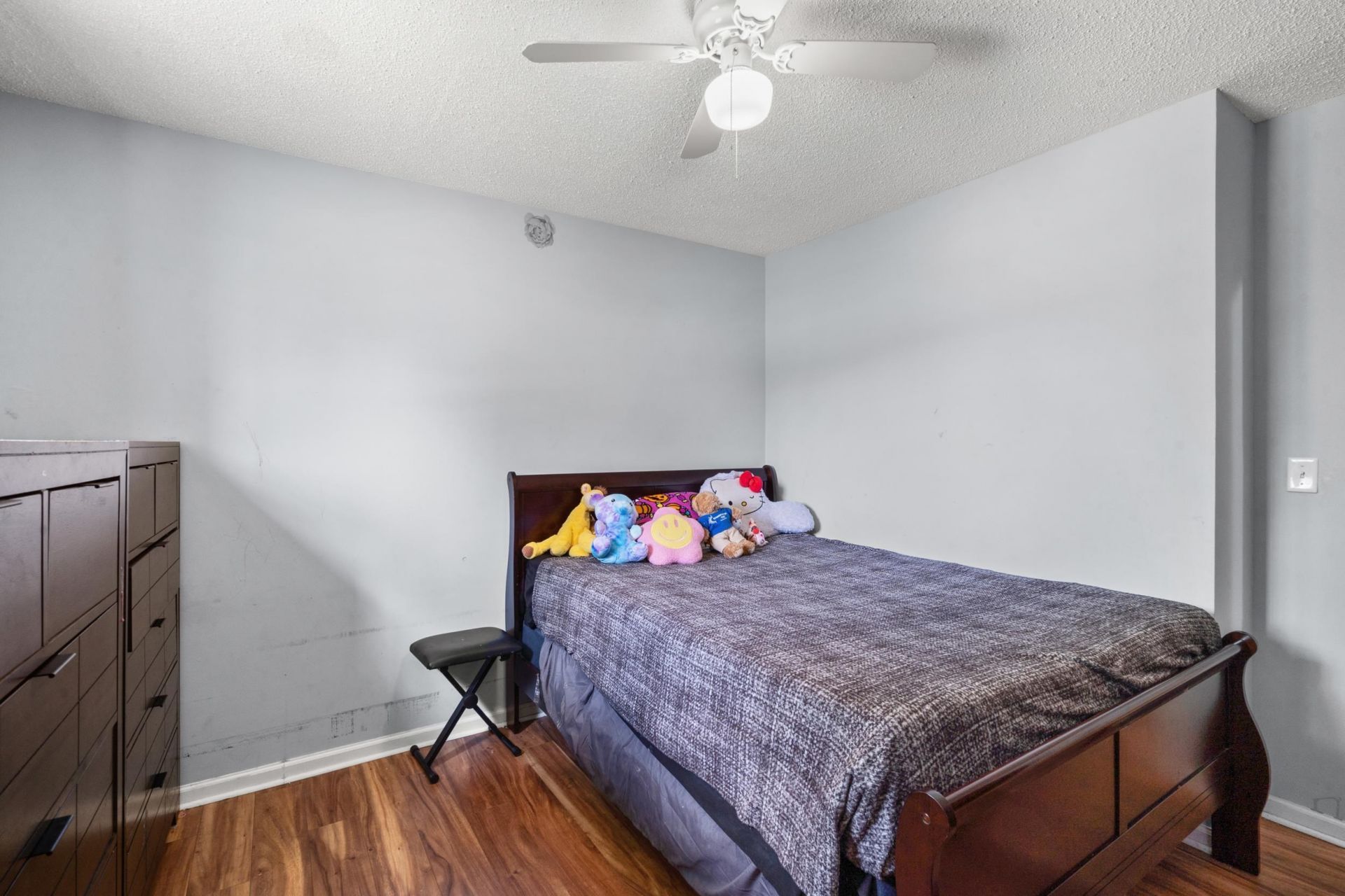 5168 Spring St. Photo 11